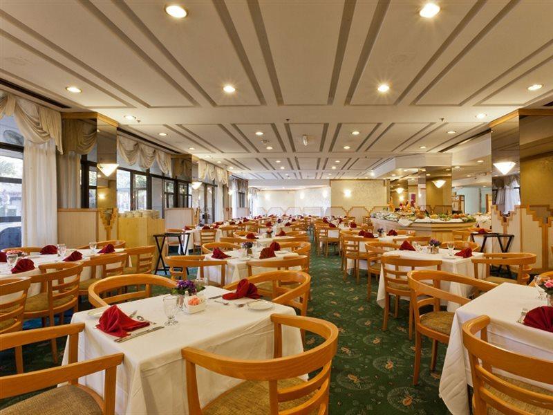 Hotel Cassia 4*