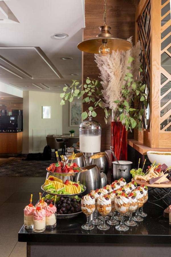Cassia Hotel
